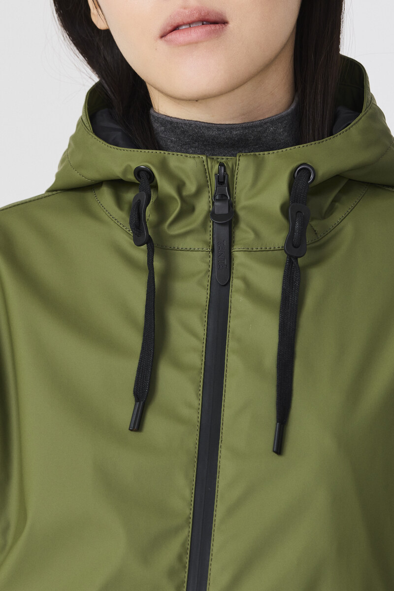 GABARDINA VAND COLOR VERDE 4